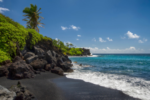 Wai'anapanapa Park Black Sand Maui Beach