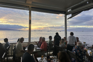 Lahaina oceanfront romantic dinner
